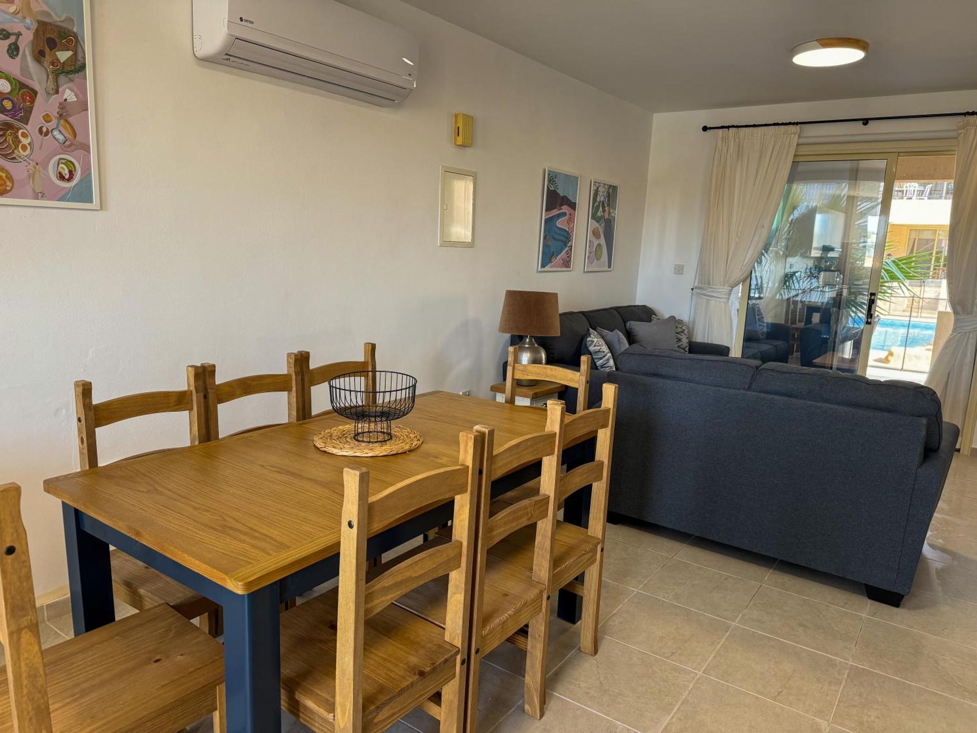 Appartement Royal-Seacrest Oasis, Pool-Side à Paphos Extérieur photo